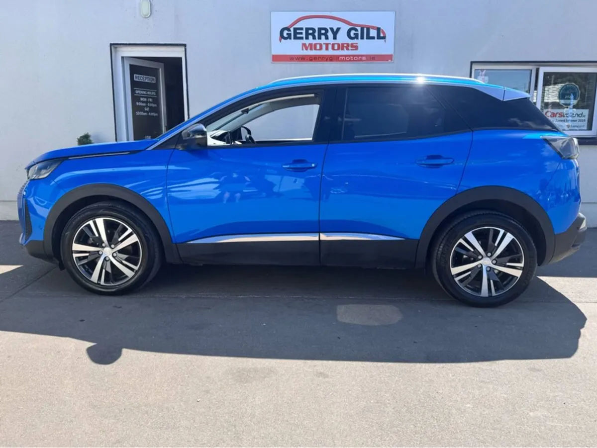 Peugeot 3008 FL Allure 1.5 Blue HDI 130bhp  verti - Image 4