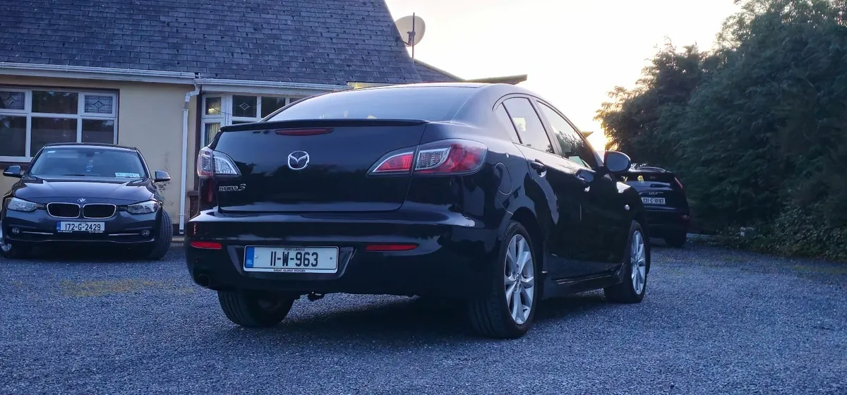 Mazda Mazda3 2011 - Image 3