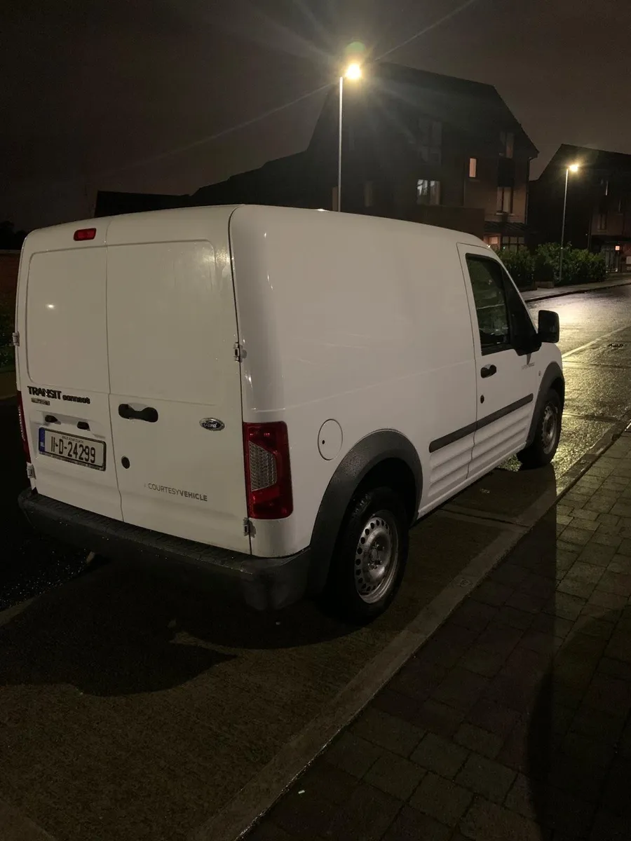 Ford Transit 2011 - Image 2