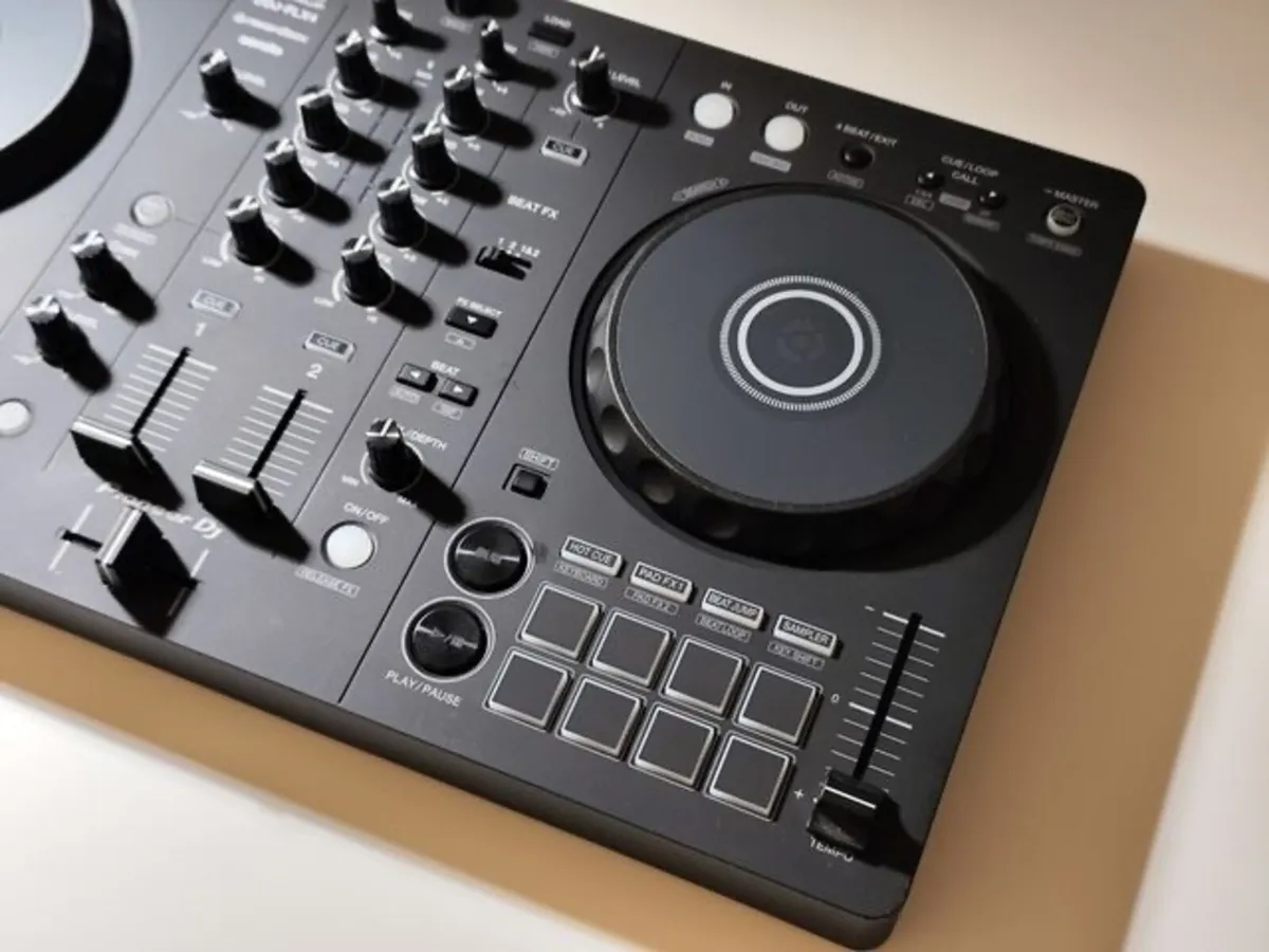 Pioneer DDJ-FLX4 - Image 3