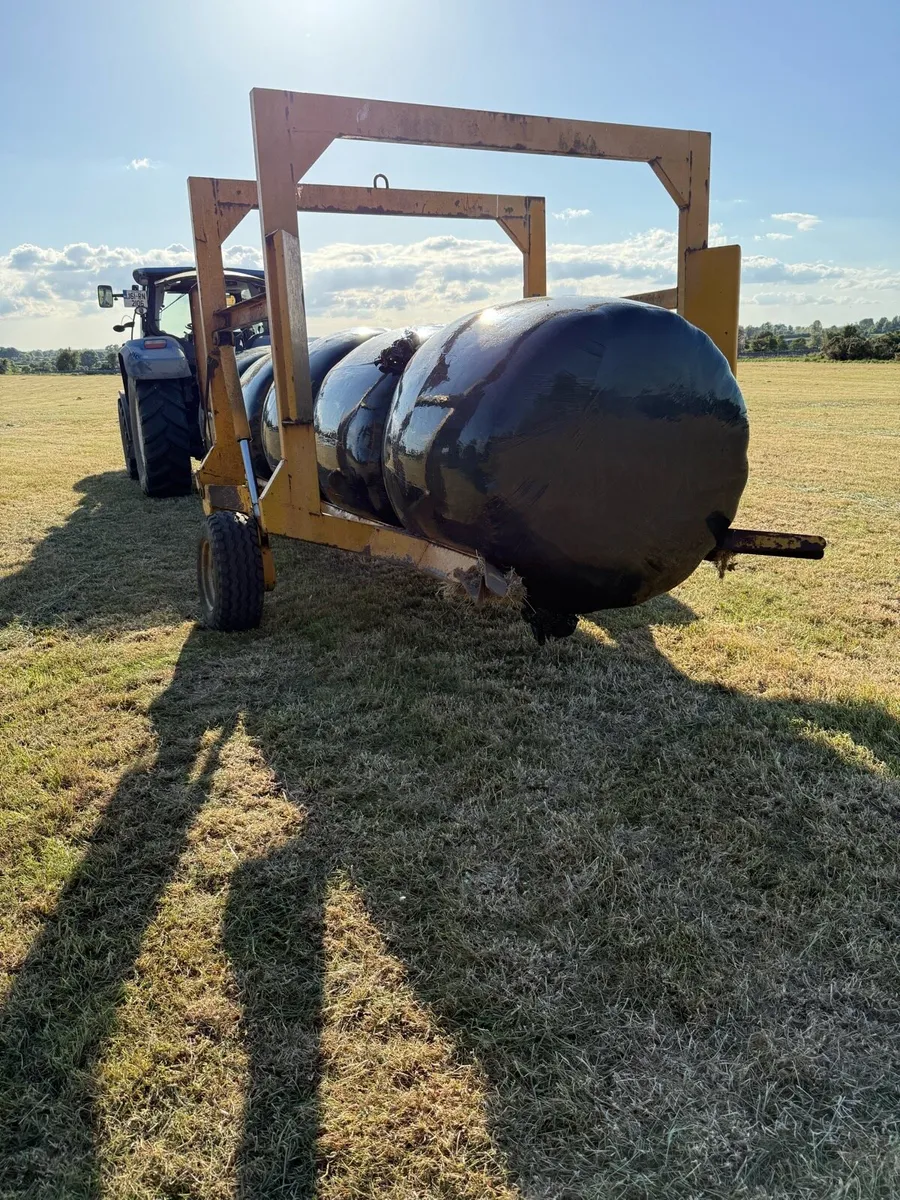 5 Bale Chaser / Trailer - Image 3
