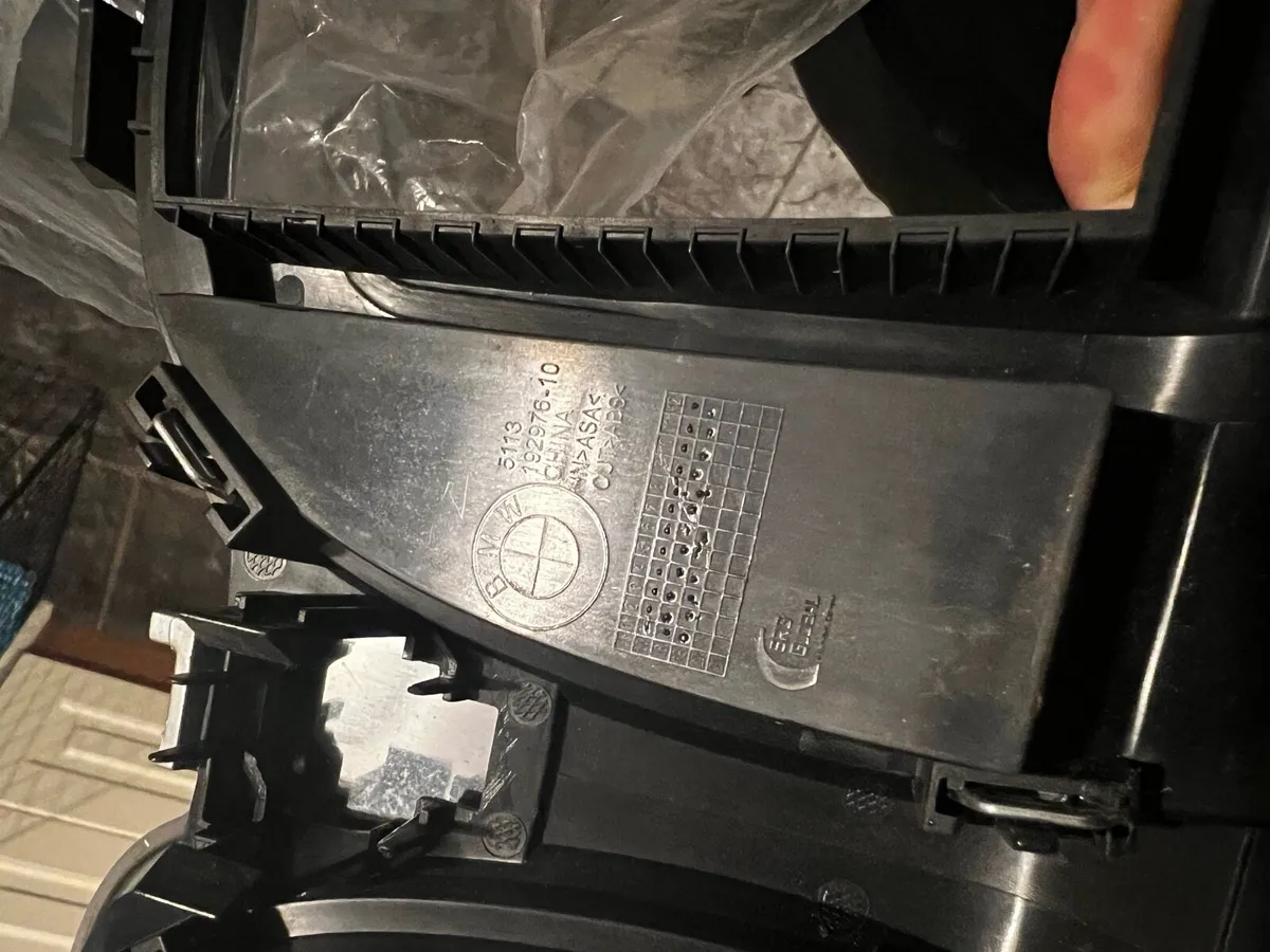 BMW G20/G21 OEM Kidney Grille, 3 series 2019-2023 - Image 4