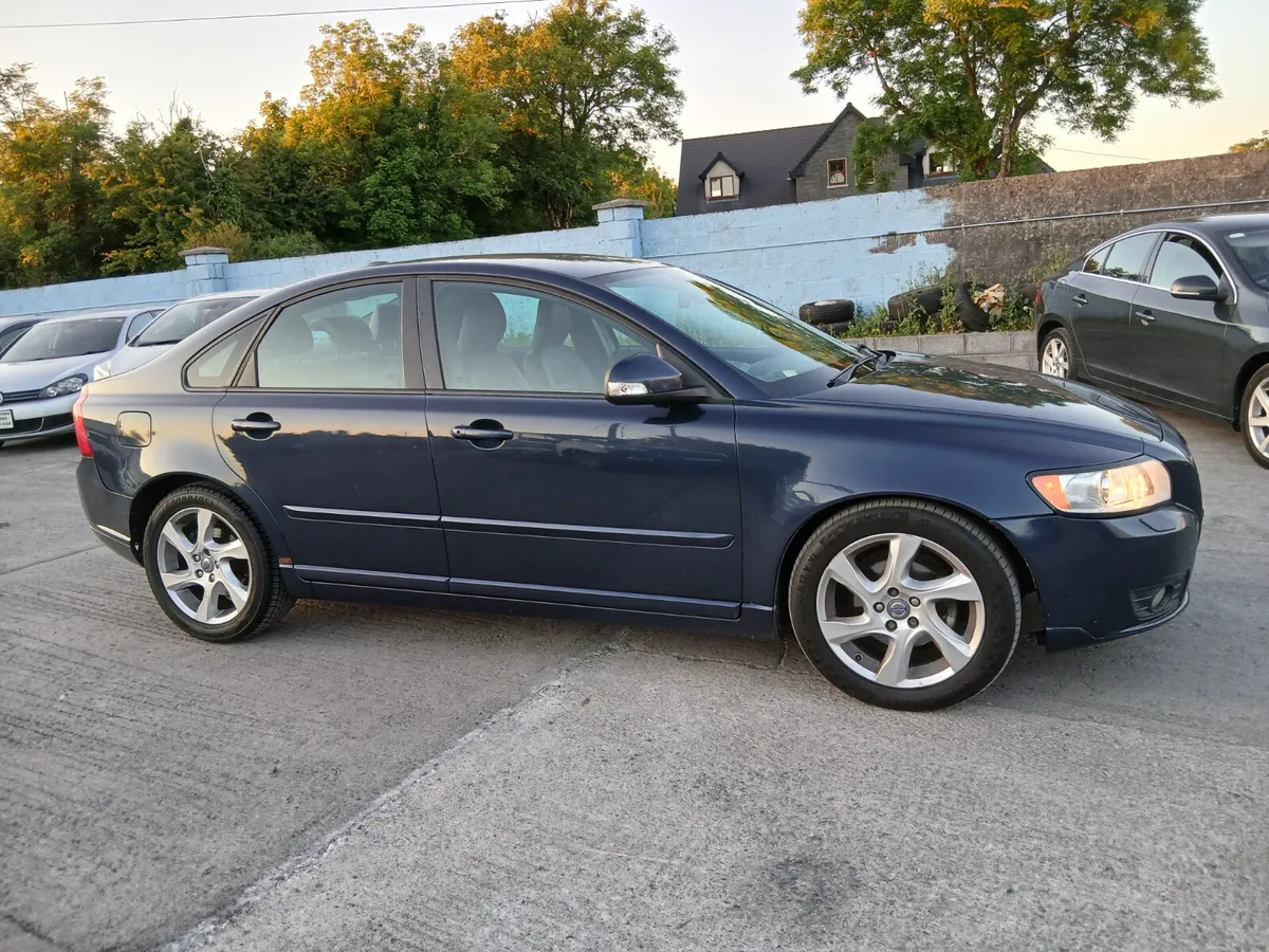 VOLVO S40 1.6 DIESEL - Image 2