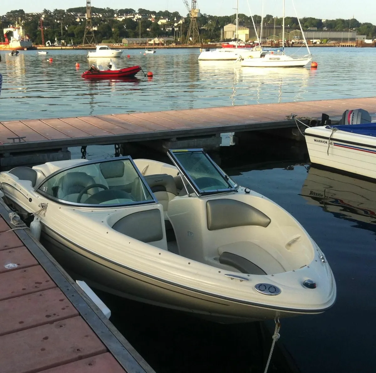 Sea Ray 180 Bow Rider - 2006
