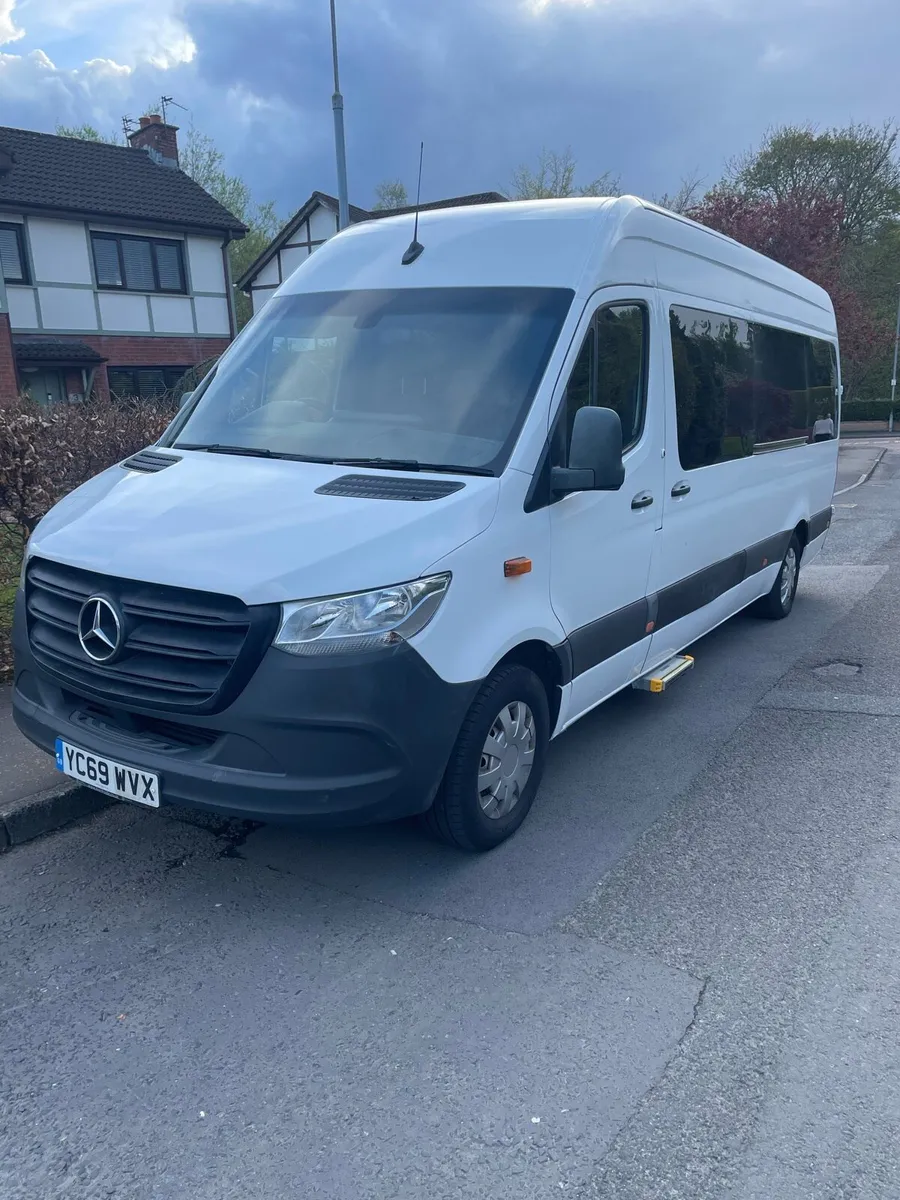 Mercedes Sprinter Minibus - Image 2