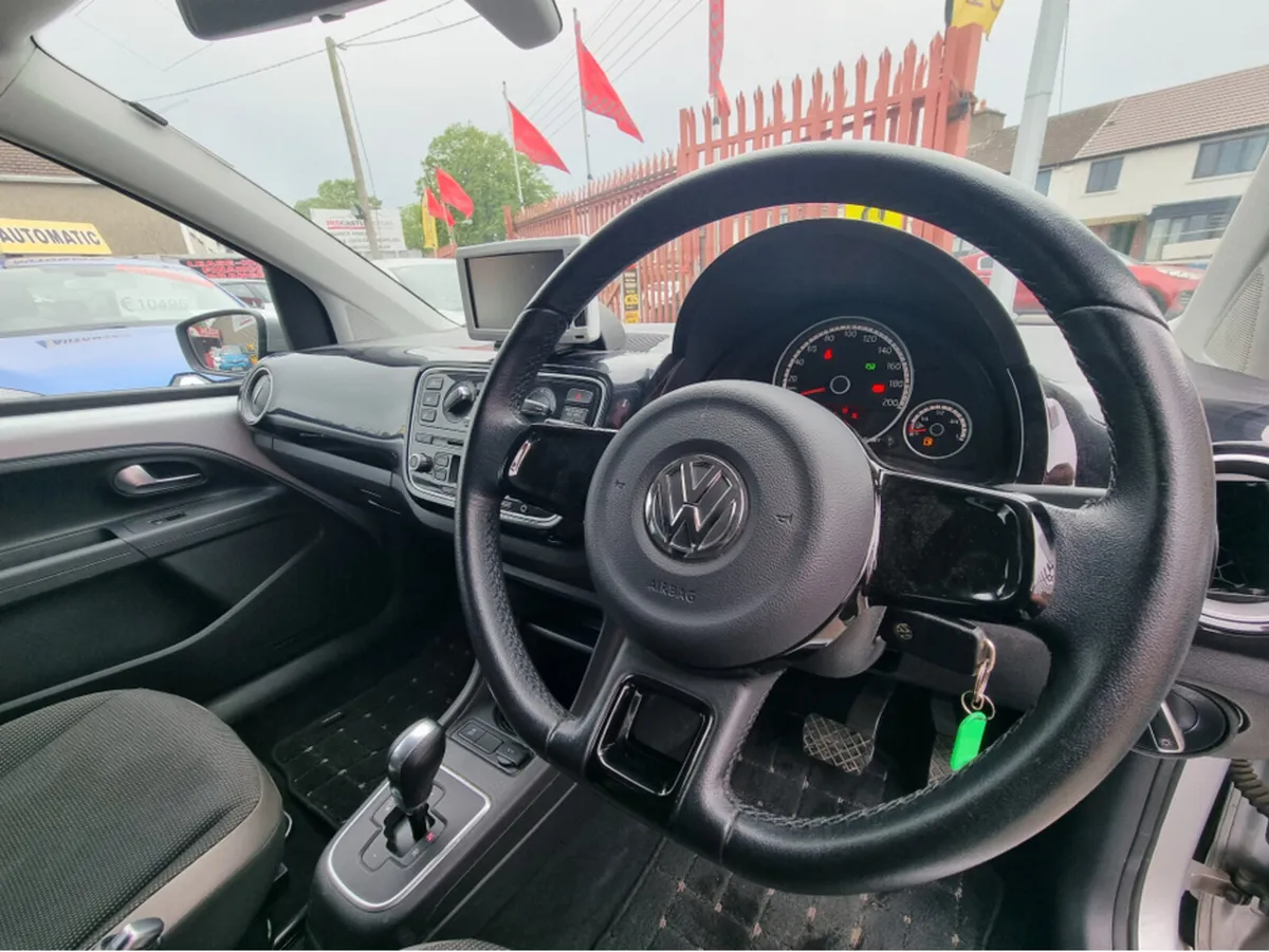 Volkswagen up! Auto - Image 4
