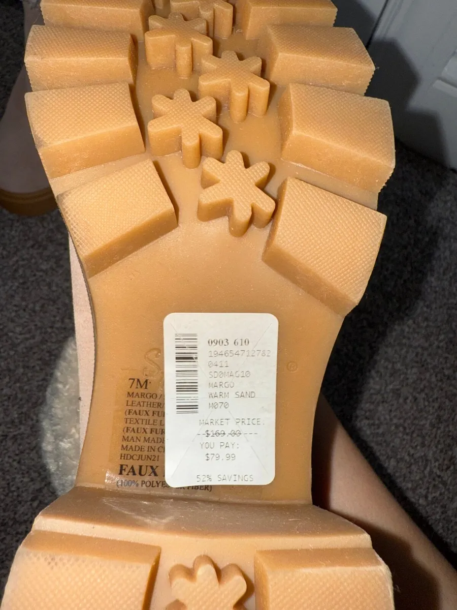 Boots - Image 3