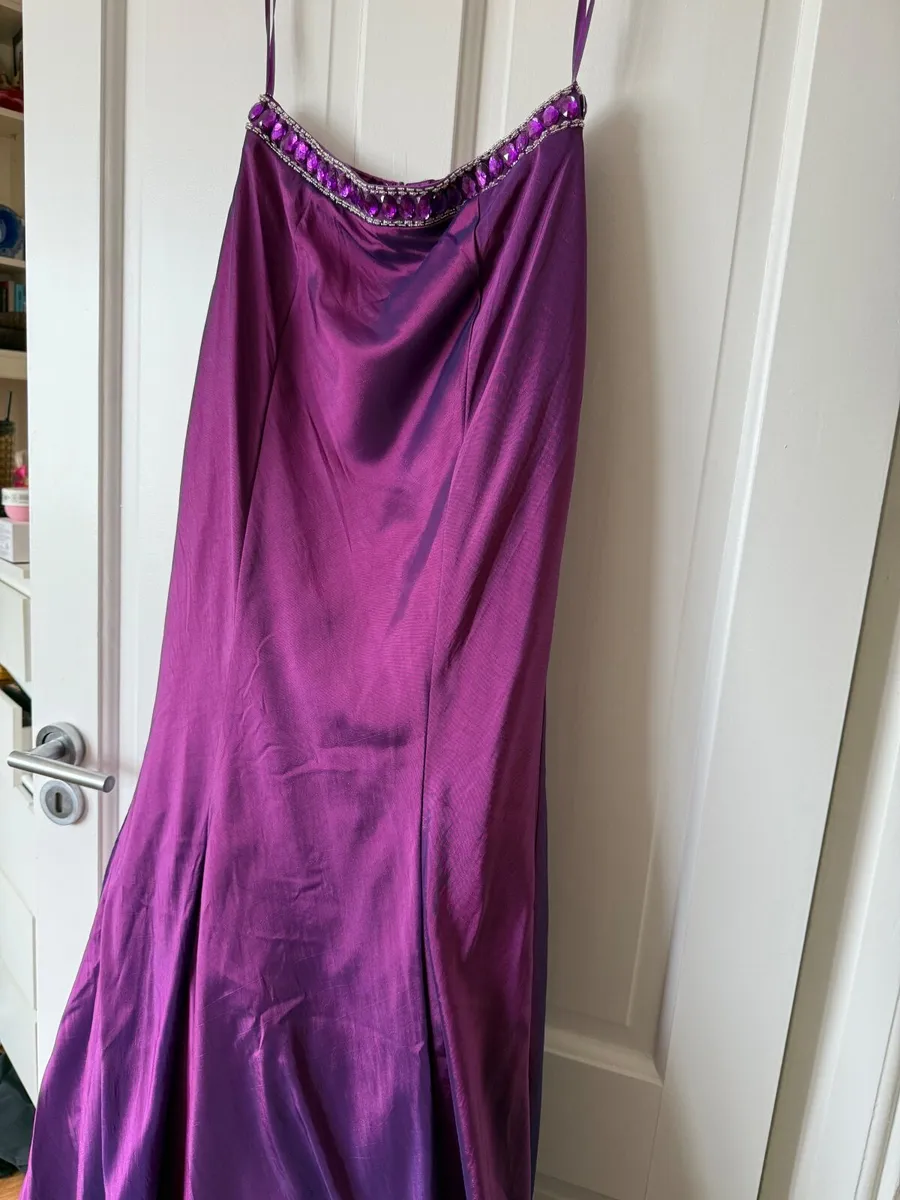 Clothes - Image 2