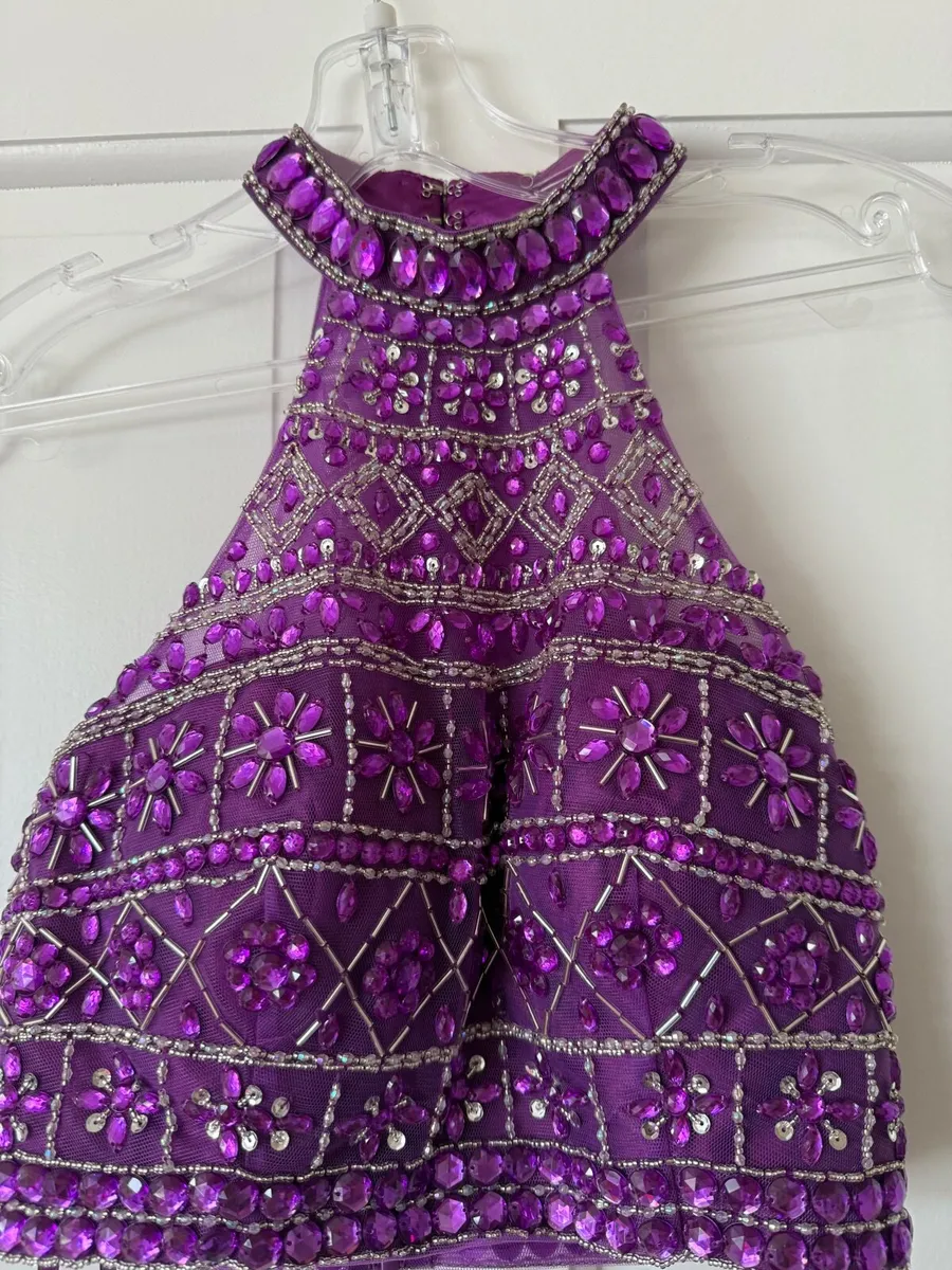 Clothes - Image 3