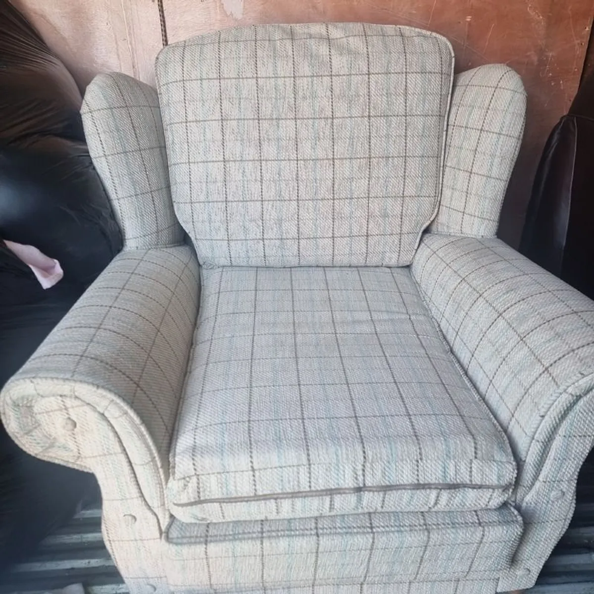 Armchair - Image 2
