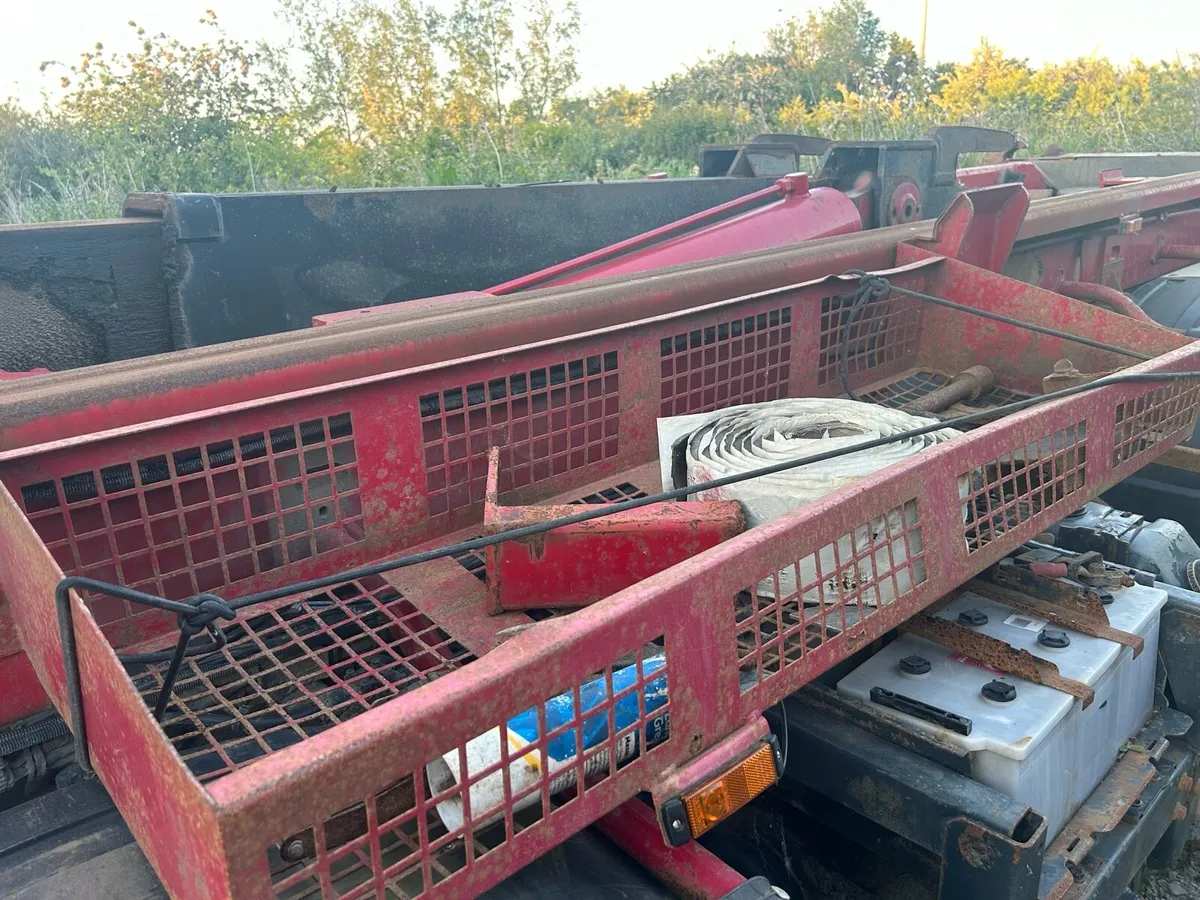 Boughton 8x4 big hook skip gear - Image 4