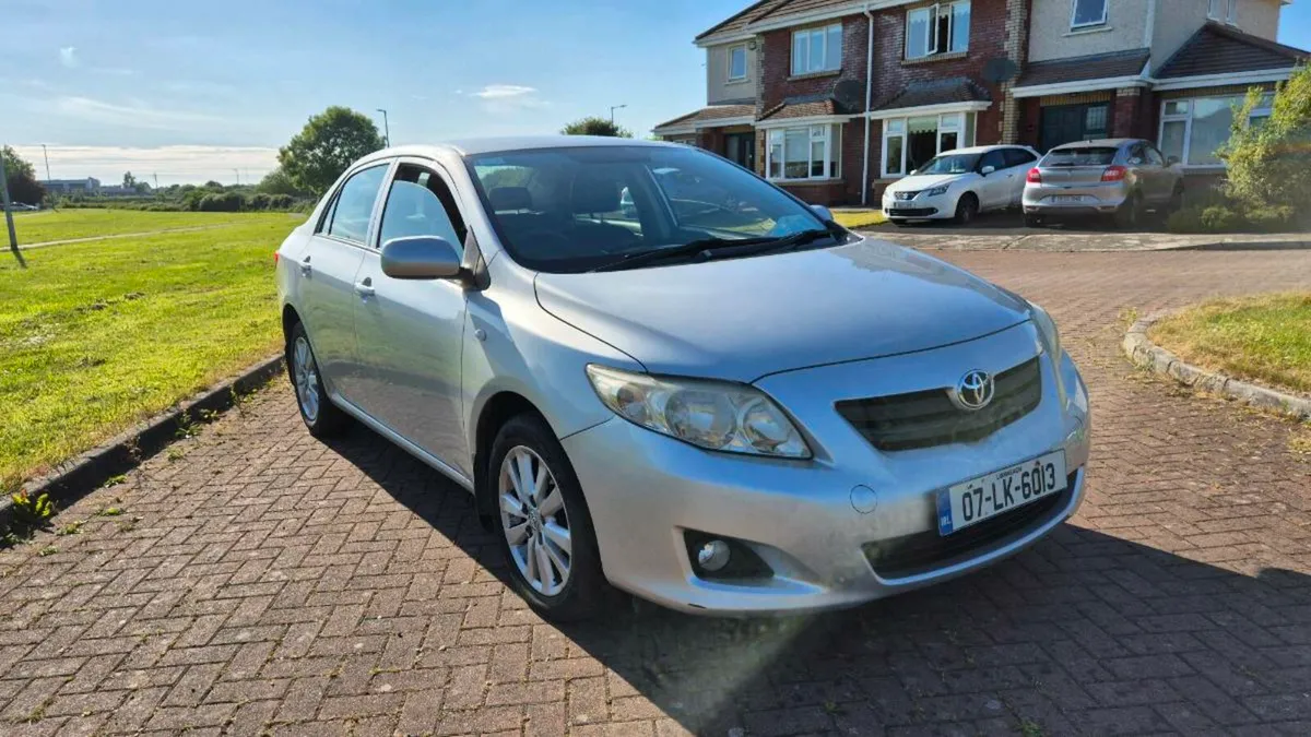 Toyota corolla 1,4 petrol 2007year 212.000km - Image 2