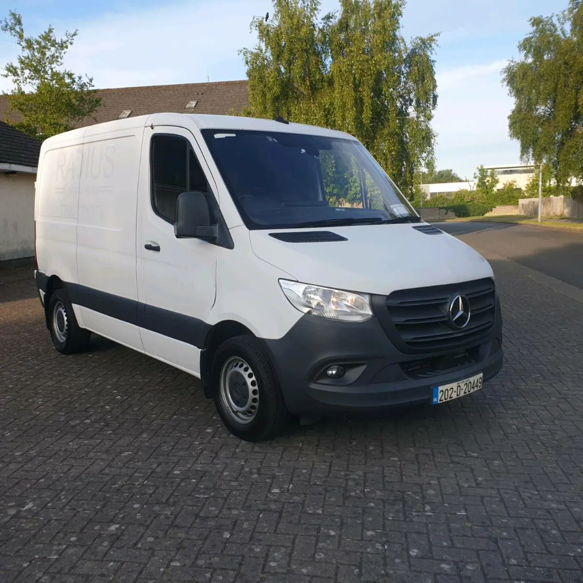 202 Mercedes Sprinter 212CDI SWB High Spec 17950€ - Image 1