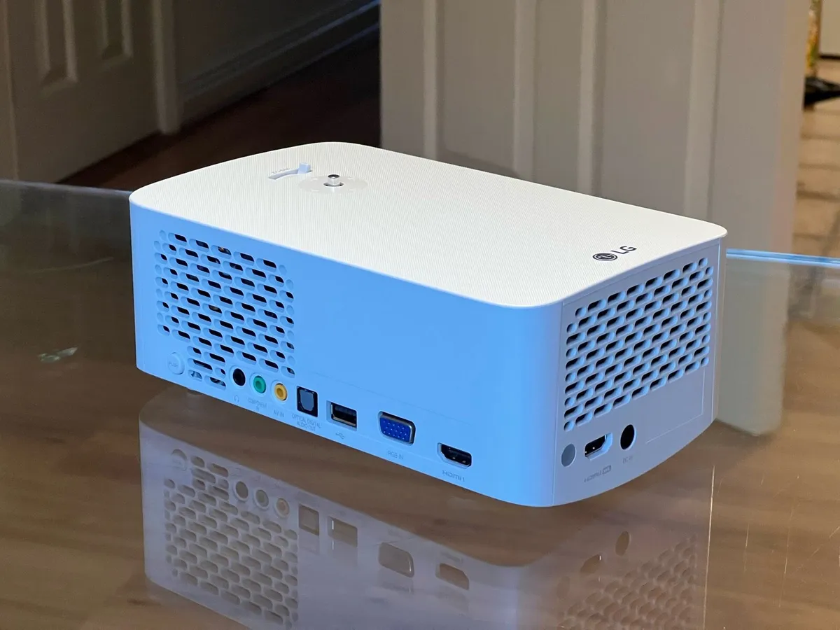 New LG Minibeam Pro Laser Projector - Image 3