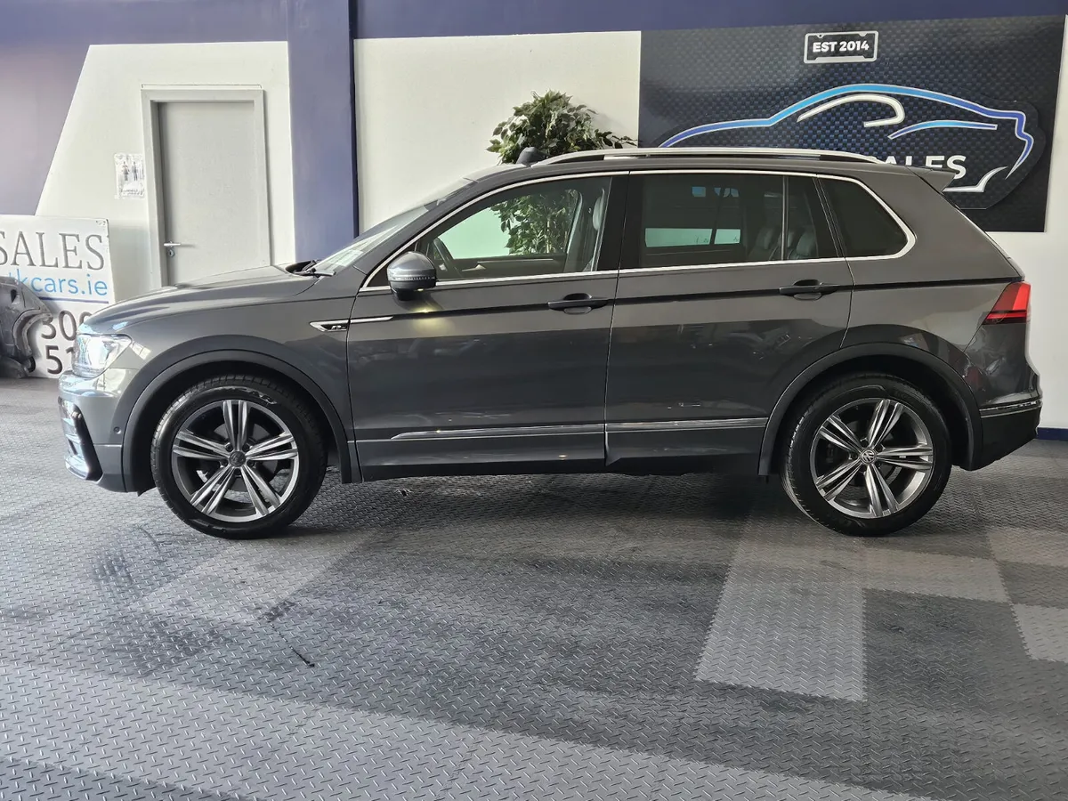 18 VOLKSWAGEN TIGUAN  R-LINE EDITION DSG - Image 2