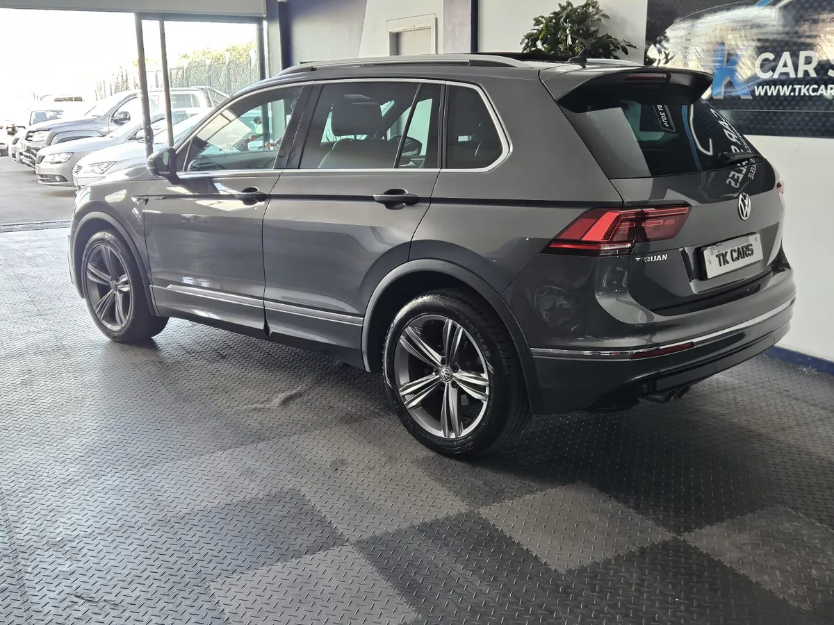 18 VOLKSWAGEN TIGUAN  R-LINE EDITION DSG - Image 3