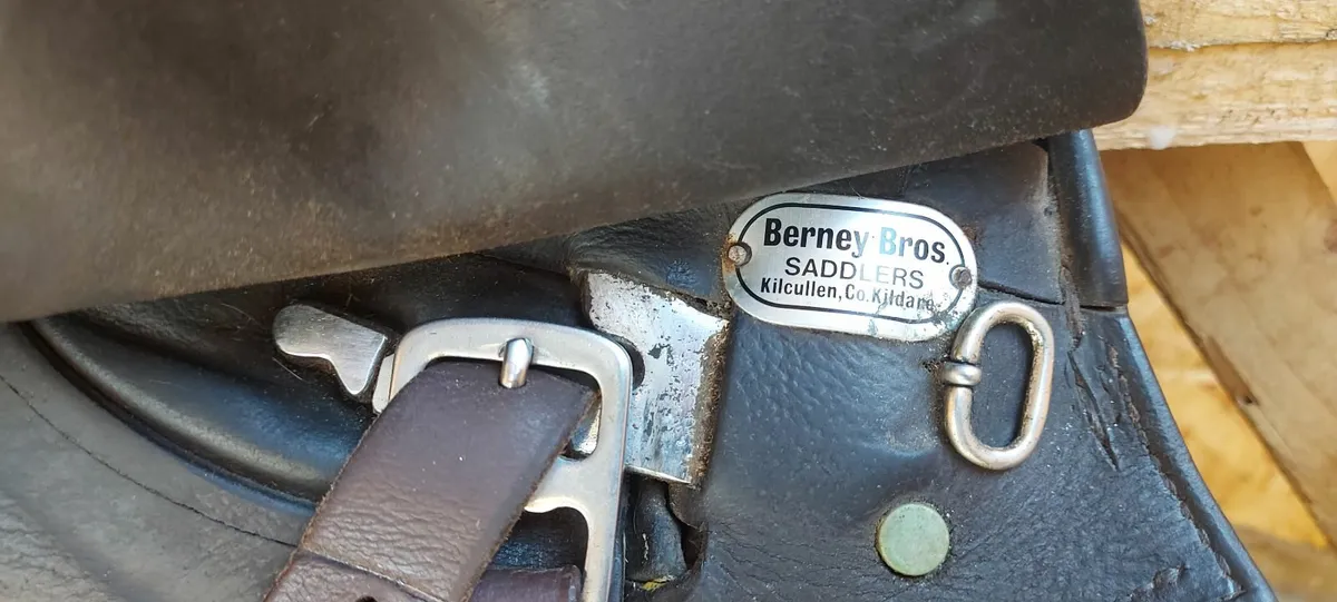17 inch Berney Saddle - Image 3