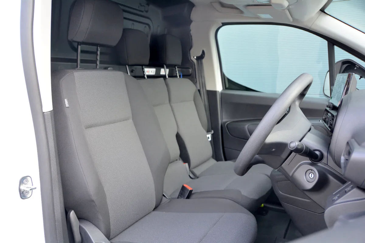 Opel Combo + Air Con # ONLY €365 monthly - Image 3