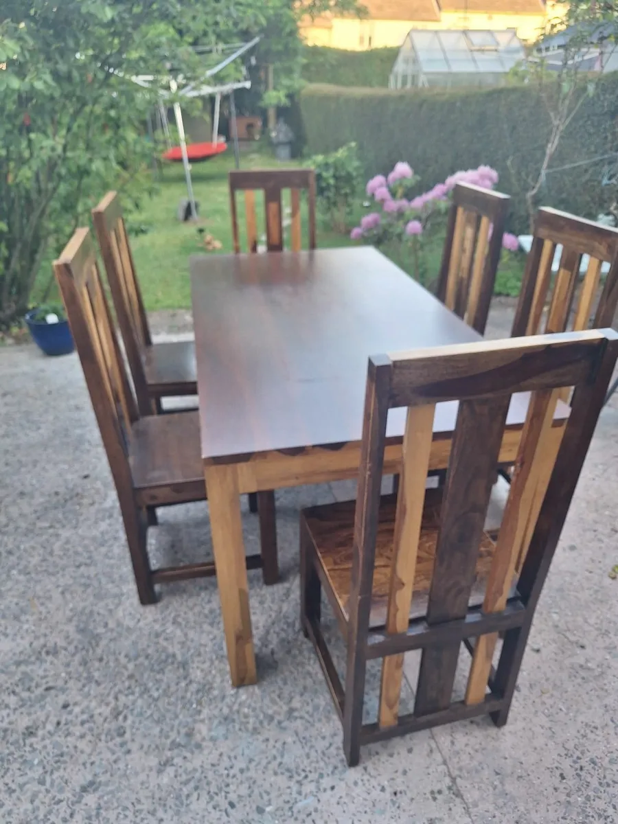 Dinner table and chairs - Image 1