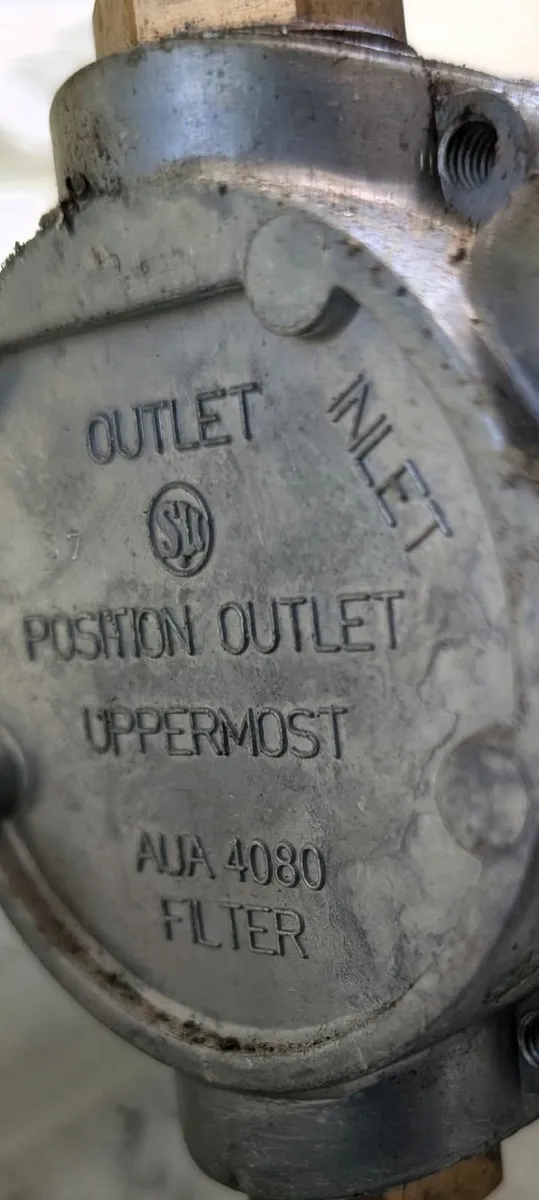 Morris Minor Petrol Pump - Image 3
