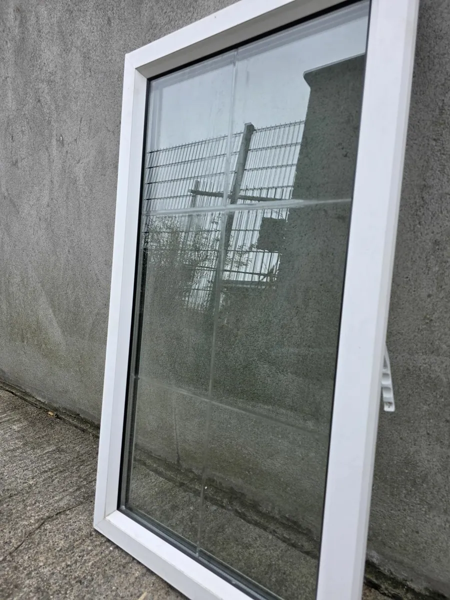 Free beveled glass - Image 1