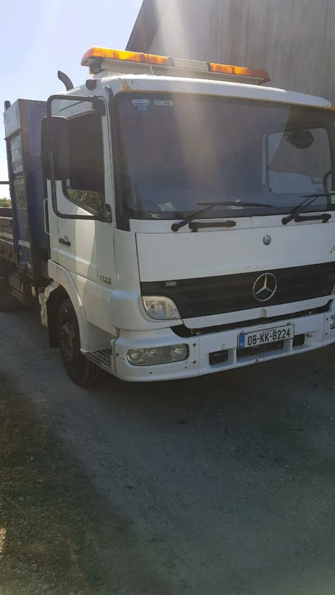 Mercedes atigo - Image 1
