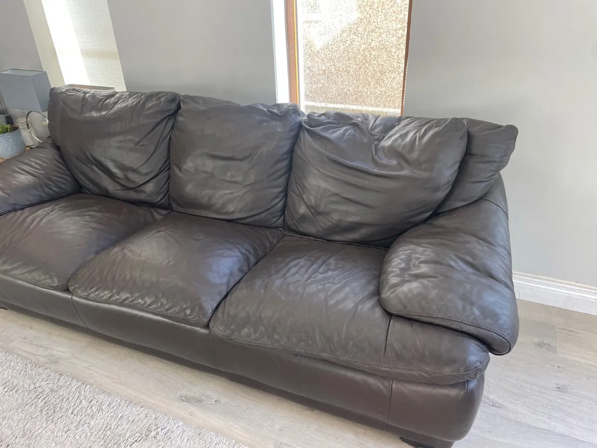 Leather sofas  brown - Image 4