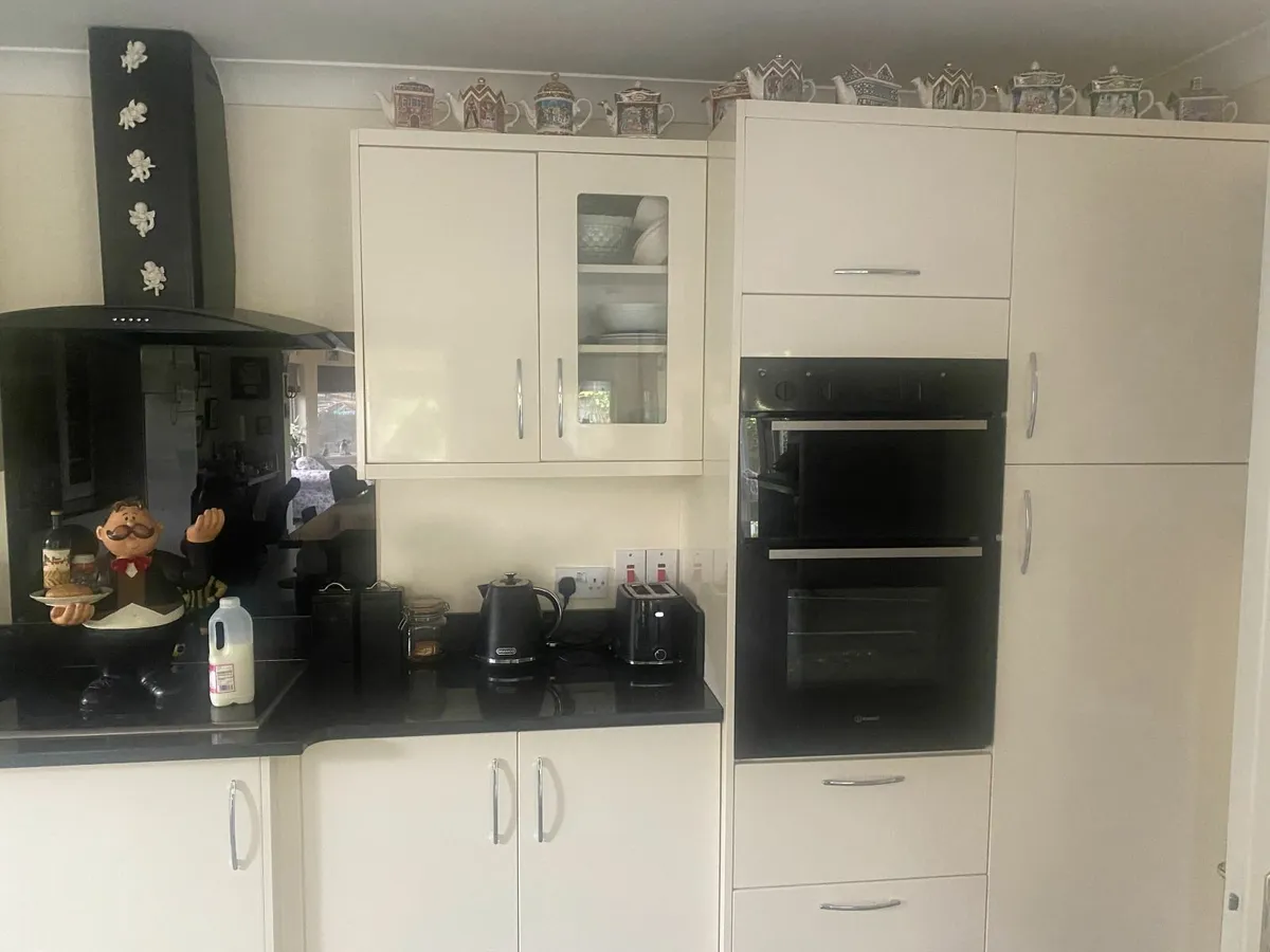 Full kitchen Units - Image 3