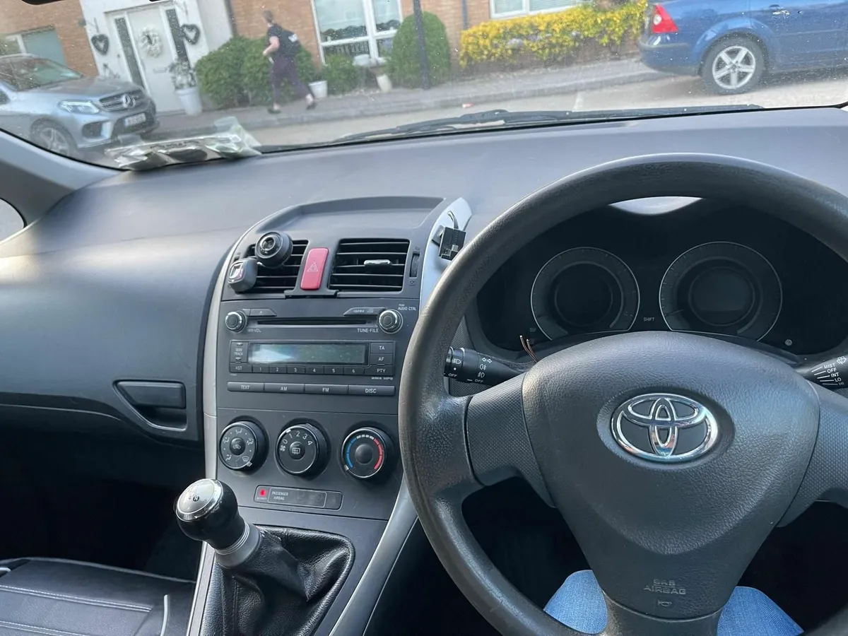 Toyota Auris 2008 - Image 4