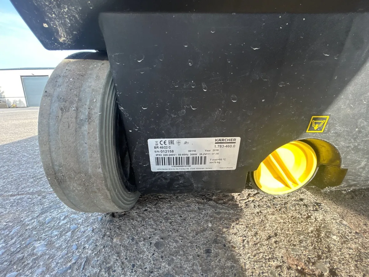 Karcher Floor Cleaner - Image 4