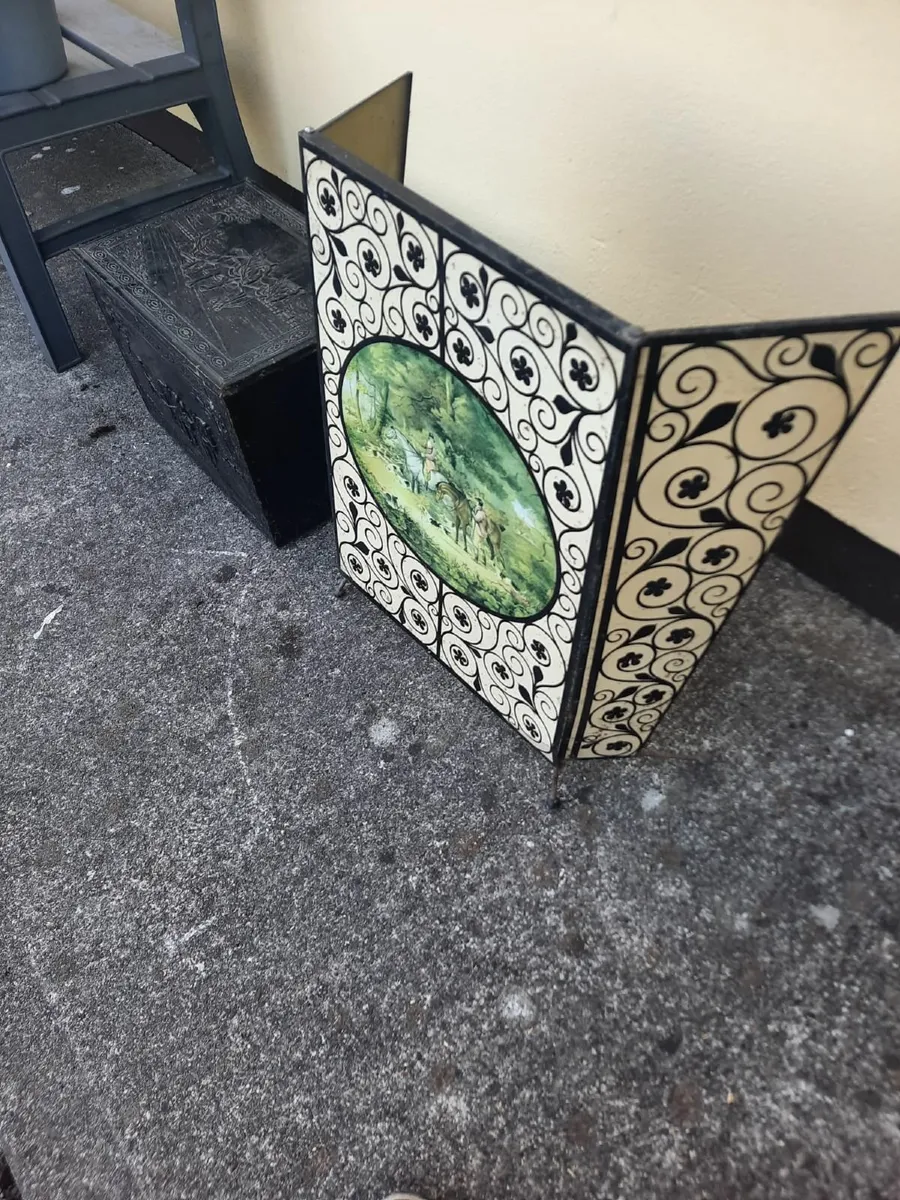 Vintage log box and firescreen - Image 1