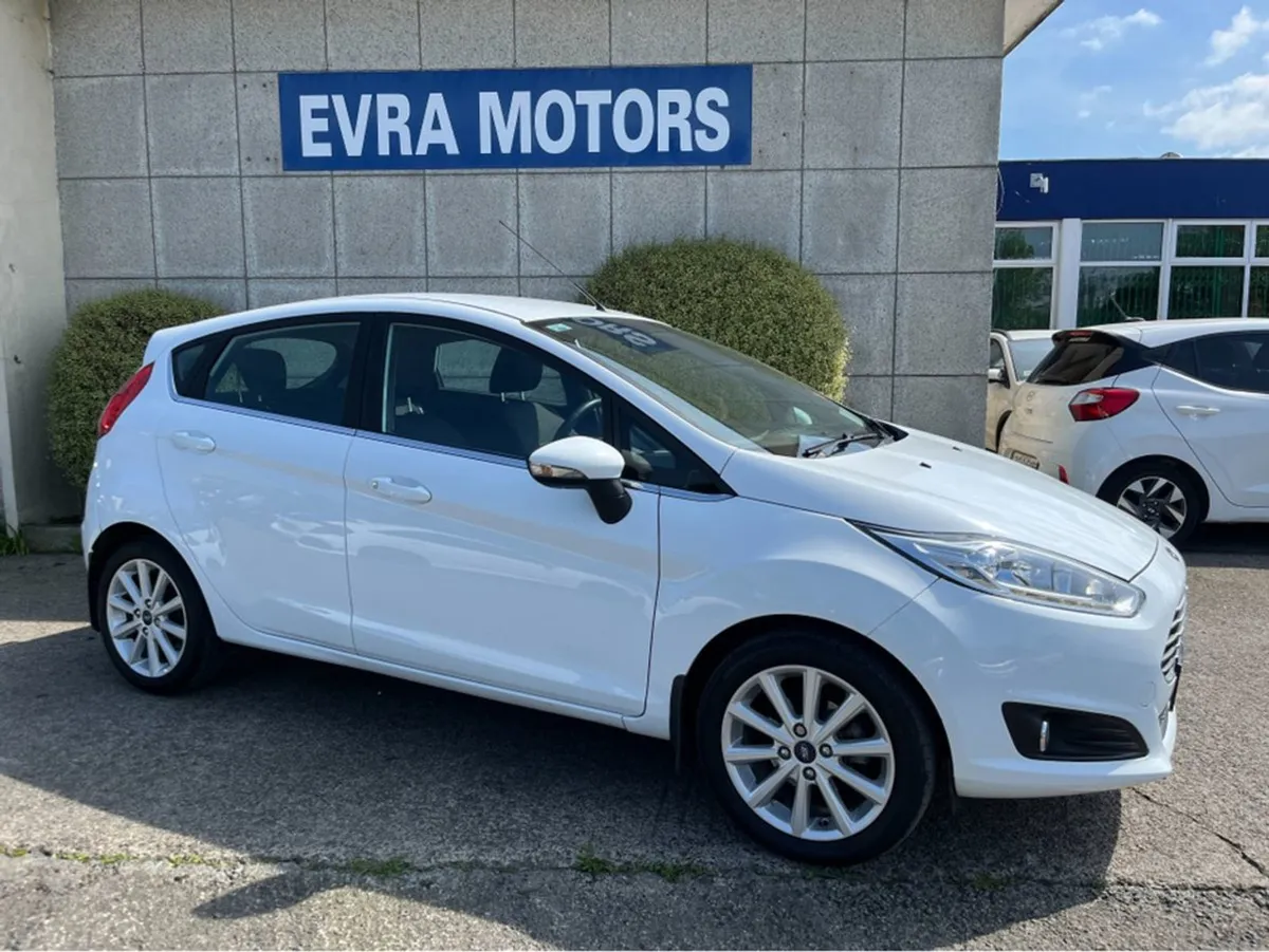 Ford Fiesta Titanium 1.0 Petrol //low Miles// - Image 3