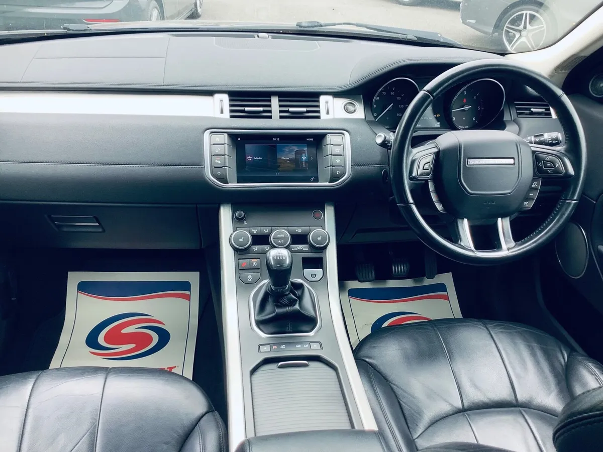 Land Rover Range Rover Evoque 2015 - Image 2