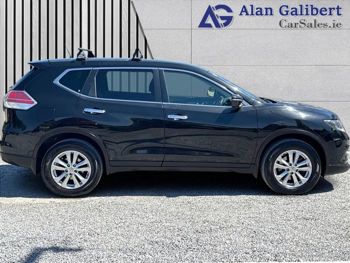 Nissan X-Trail 1.6 Diesel SV 7 Seats Sunroof - Image 3