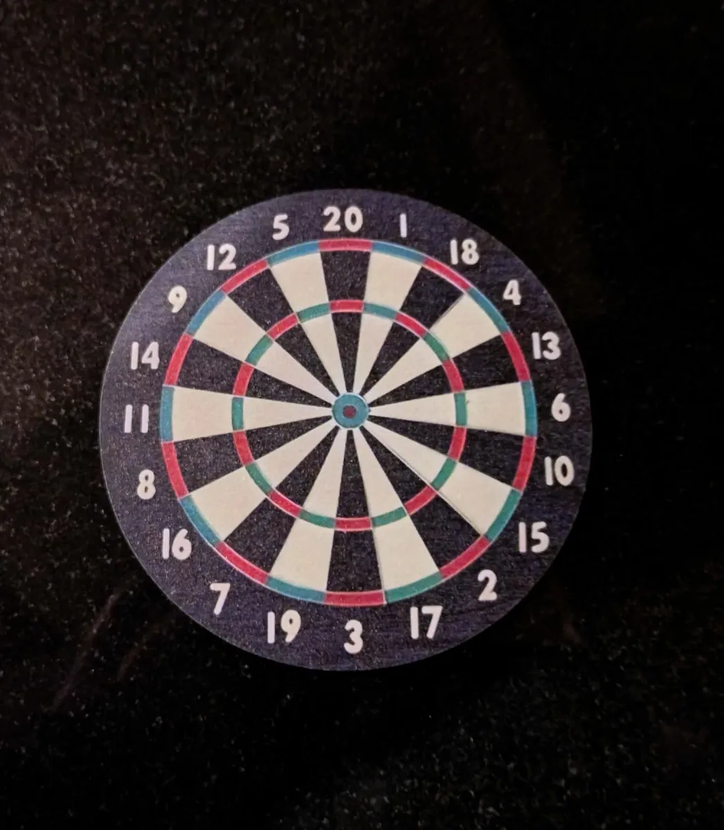 WOODEN DARTBOARD STYLE COASTERS (BRAND NEW). - Image 1