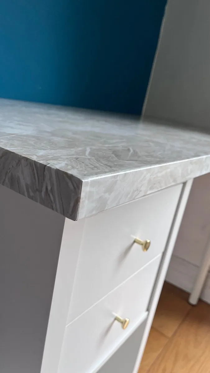 Beautiful Desk - Image 1
