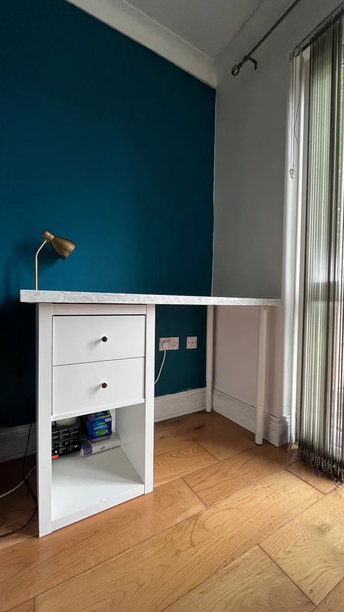 Beautiful Desk - Image 2