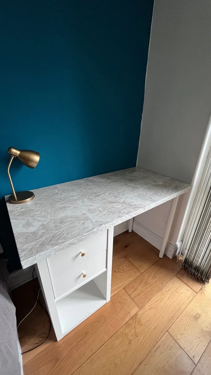 Beautiful Desk - Image 4
