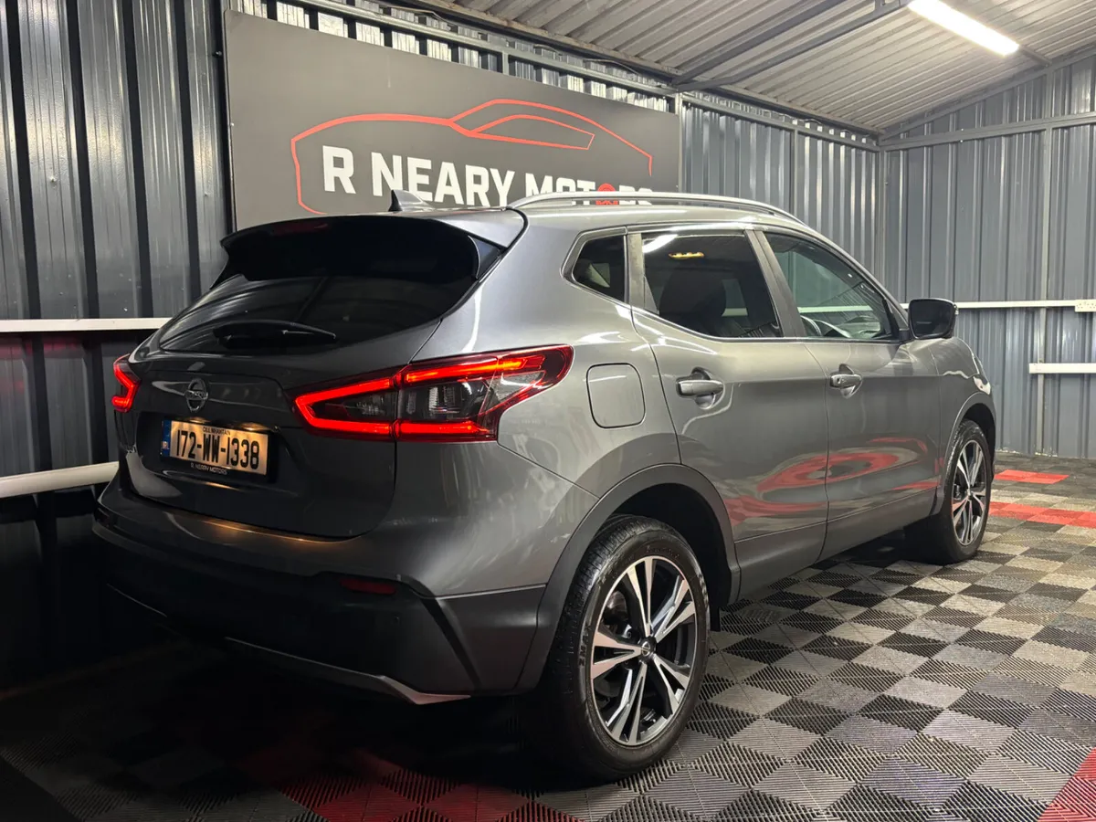 2017 172 Nissan Qashqai 1.5 Diesel N-Tec - Image 3