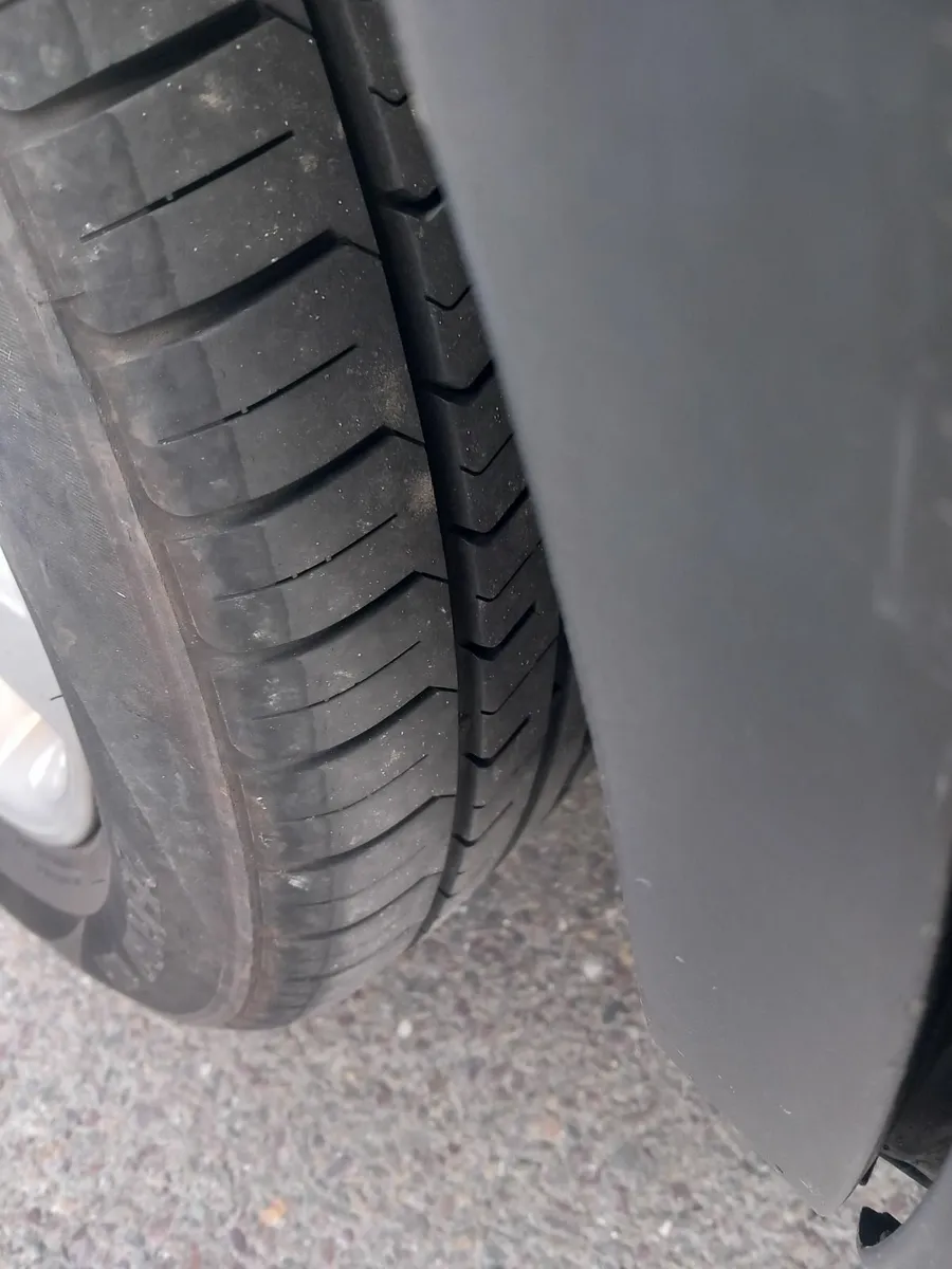 Nissan Qashqai 2009 - Image 3