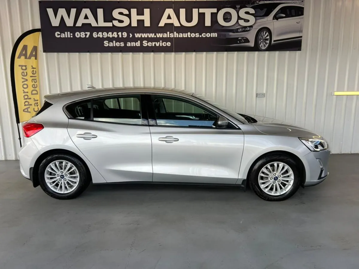 Ford Focus Titanium 1.0 Ecoboost 12 125 4DR - Image 2