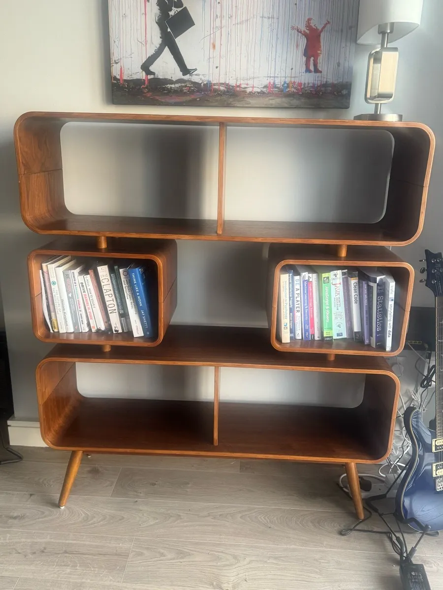 Book shelf - Image 1