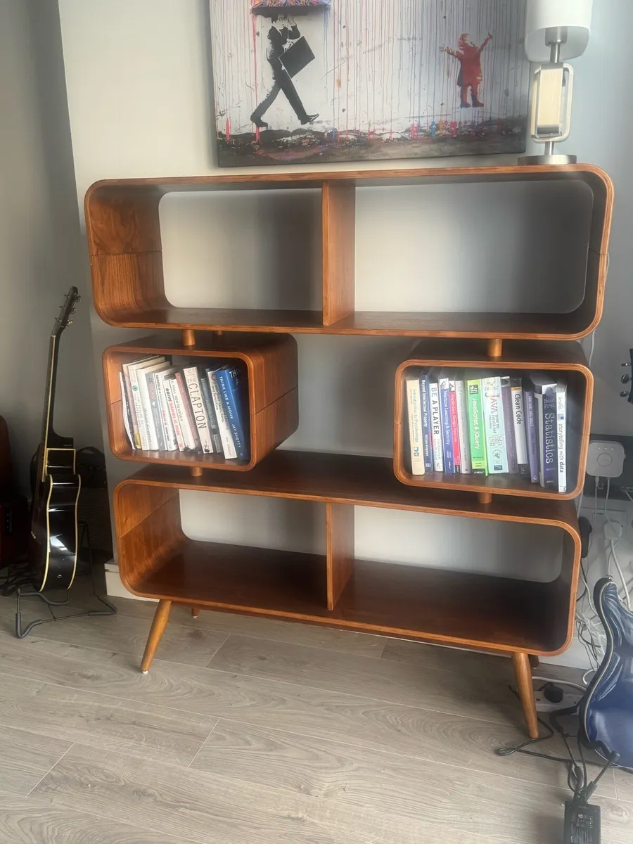 Book shelf - Image 3