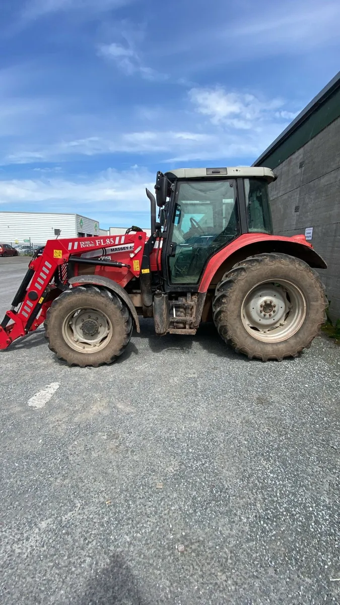 Massey Ferguson 5460 2008 - Image 1