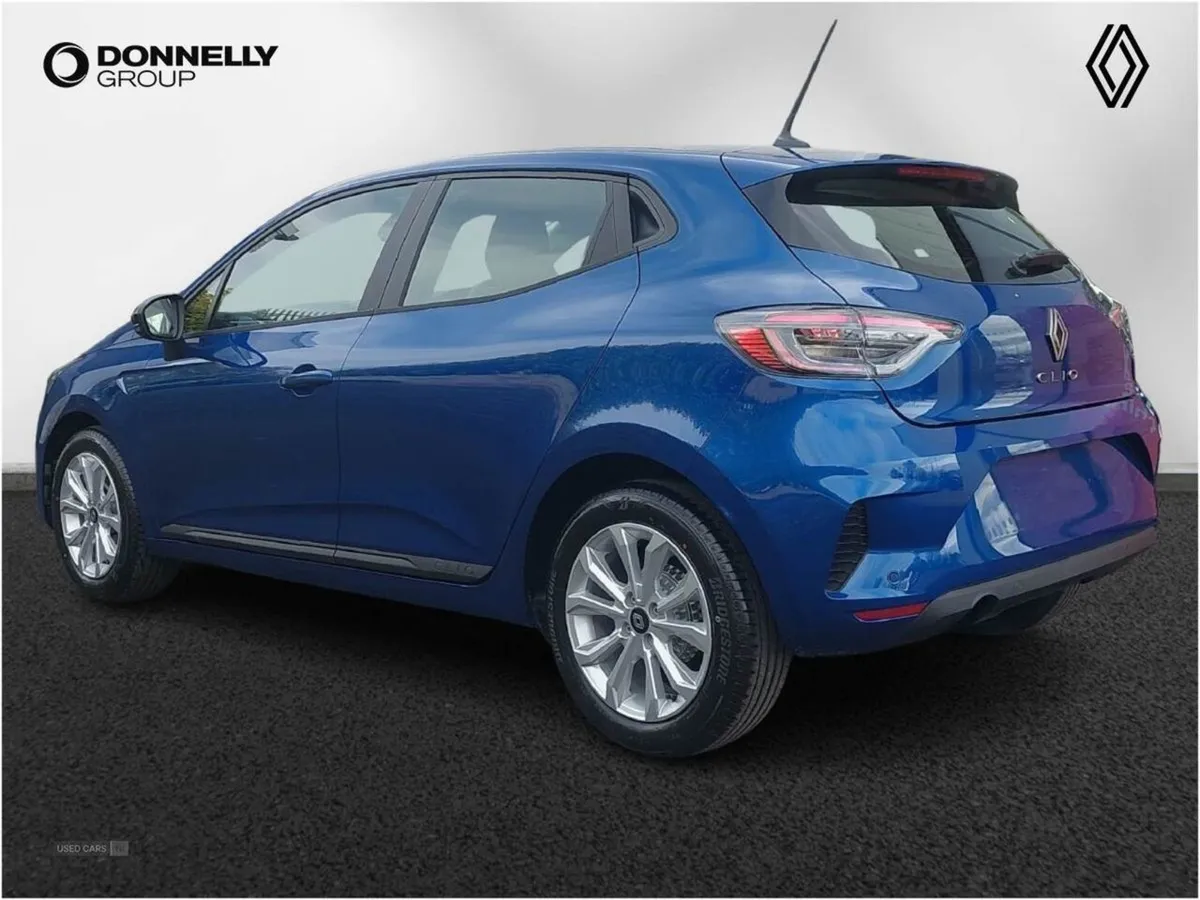 Renault Clio 1.0 TCe 90 Evolution 5dr - Image 2