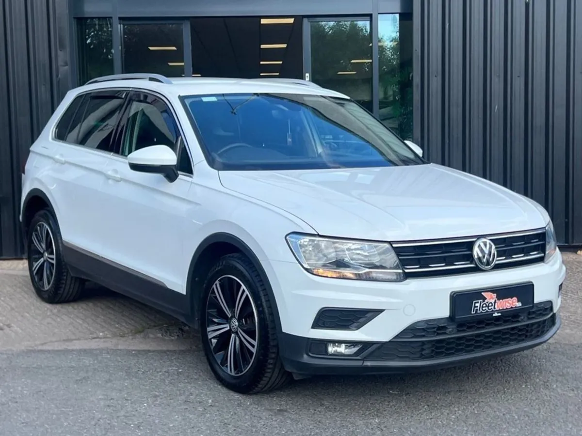 Volkswagen Tiguan 2.0 TDI SE Navigation SUV 5dr D - Image 1