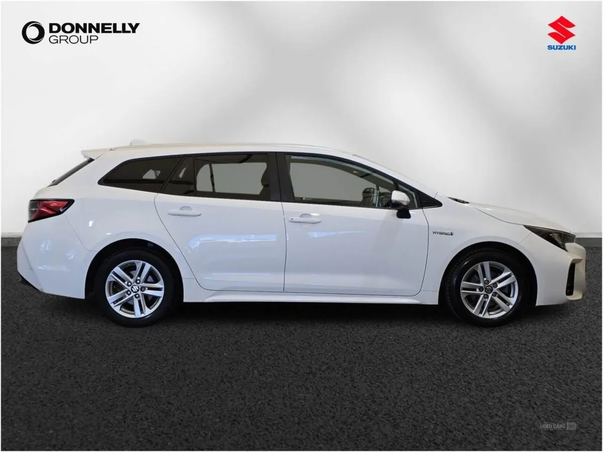 Suzuki Swace 1.8 Hybrid Sz-t 5dr CVT - Image 3