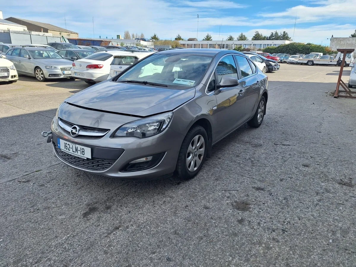 16 Astra…Diesel - Image 4