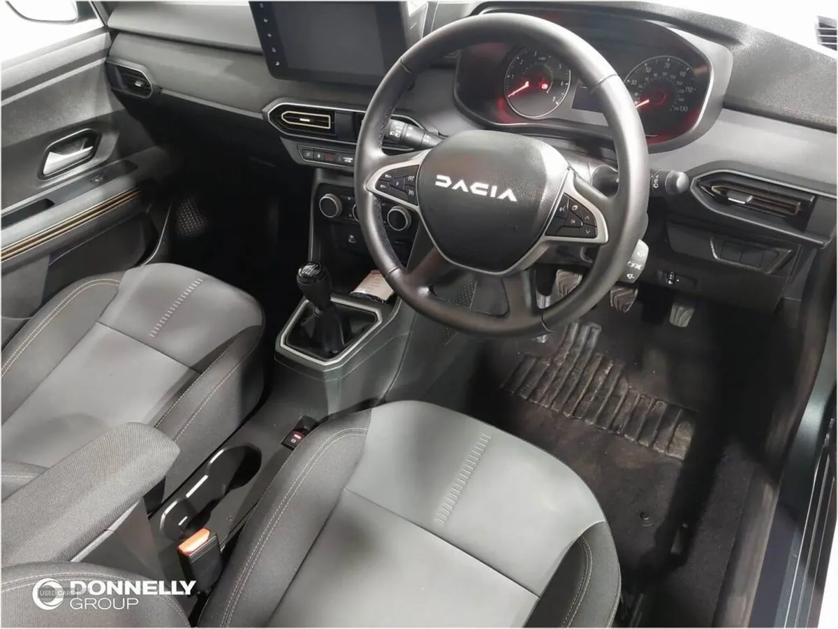 Dacia Sandero Stepway 1.0 TCe Extreme 5dr - Image 4