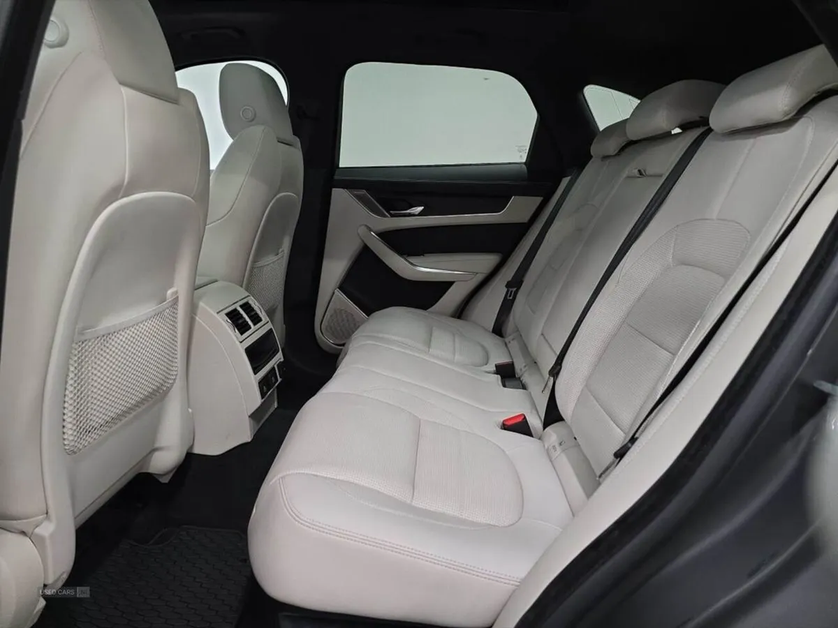 Jaguar F- PACE 2.0 D200 R-dynamic HSE Black 5dr A - Image 4